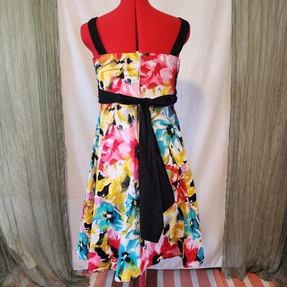 B. Smart Bright Floral Red Yellow Halter Summer Knee Length Dress Size 12 - Picture 3 of 5
